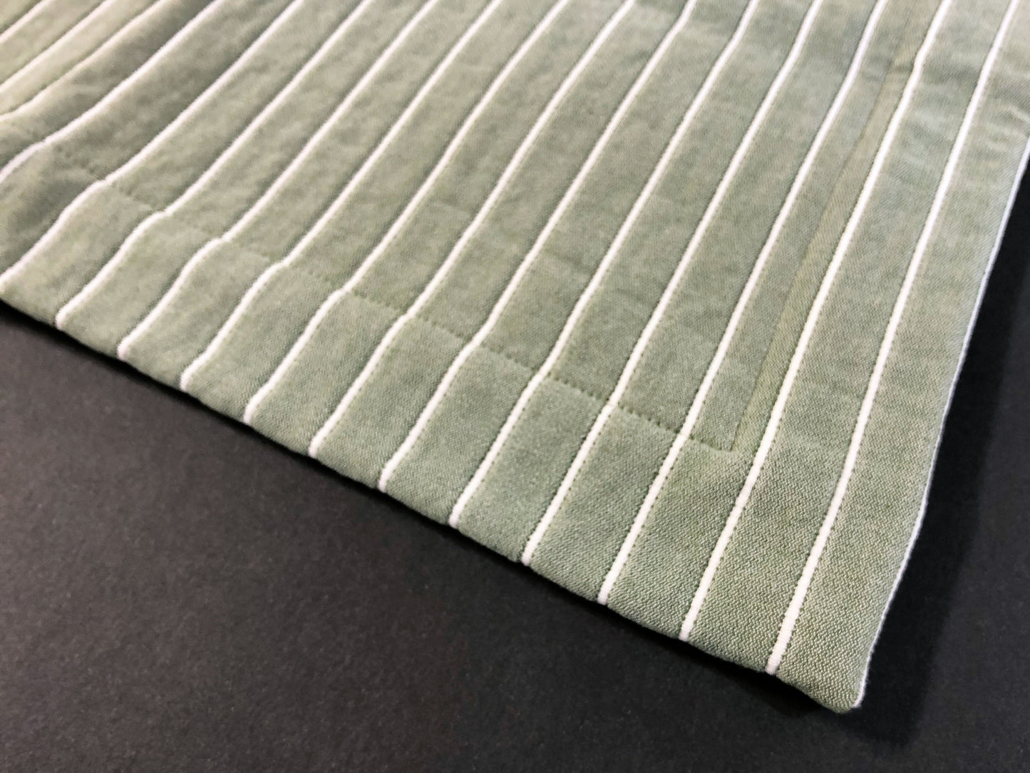 Tovaglietta gessato verde
